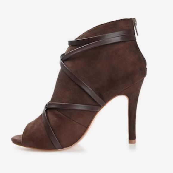 Journee Samara Bootie - Picture 2 of 9